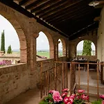 Gli Archi Di Corsanello סיינה