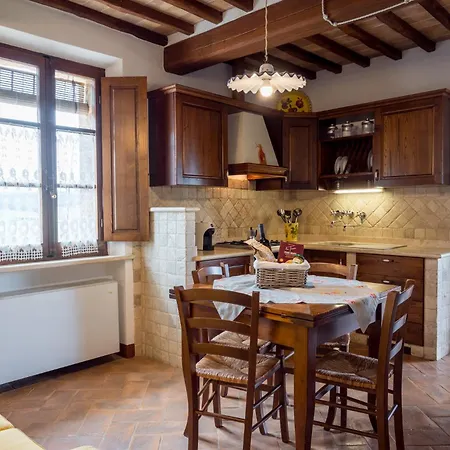 Gli Archi Di Corsanello * סיינה