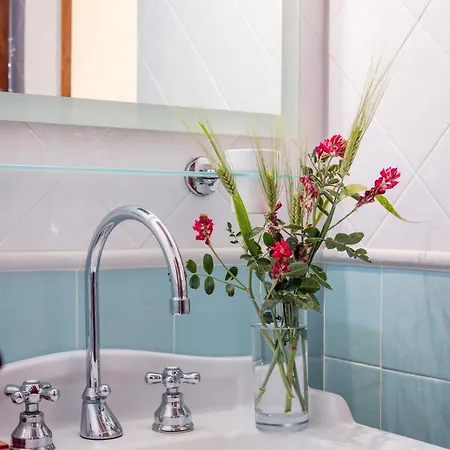 Gli Archi Di Corsanello سيينا