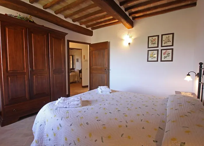 Gli Archi Di Corsanello Сиена