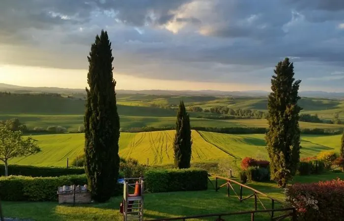 Gli Archi Di Corsanello Сиена